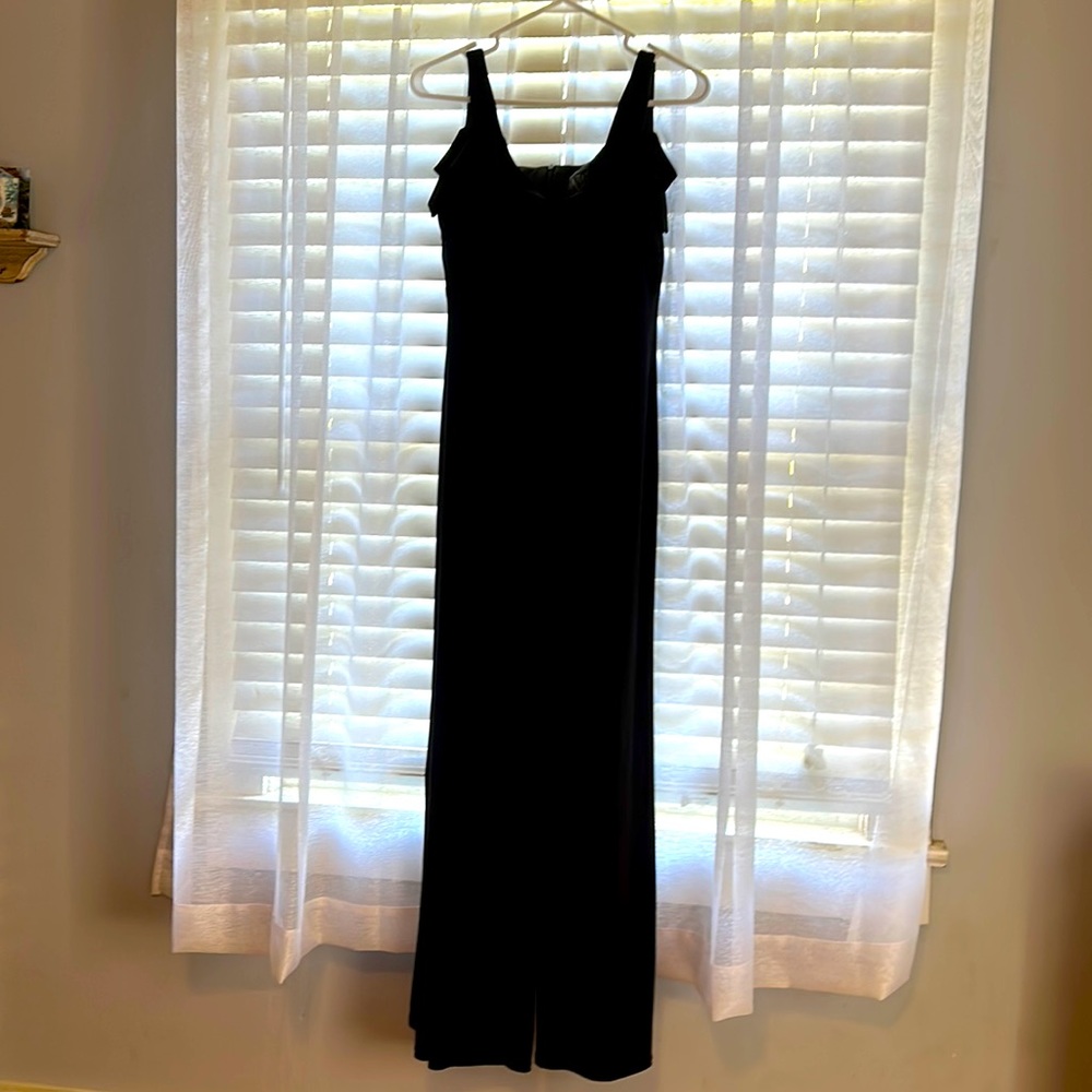 Black , sleeveless pants dressy. Very comfortable material.